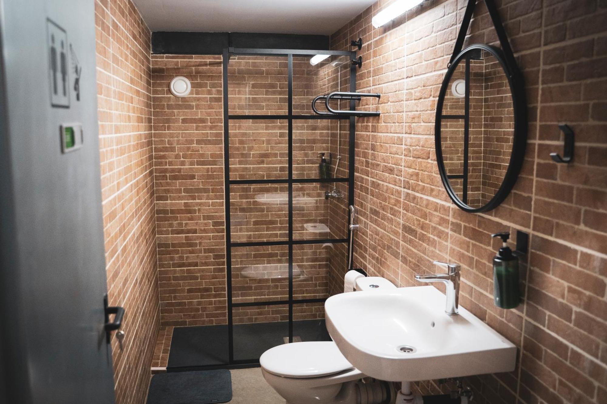 Gallery Hostel Madrid Residencia 외부 사진